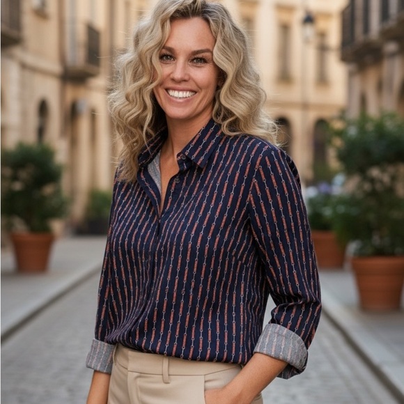 Celine Tops - 💋Celine Navy and Red Patterned Top 187